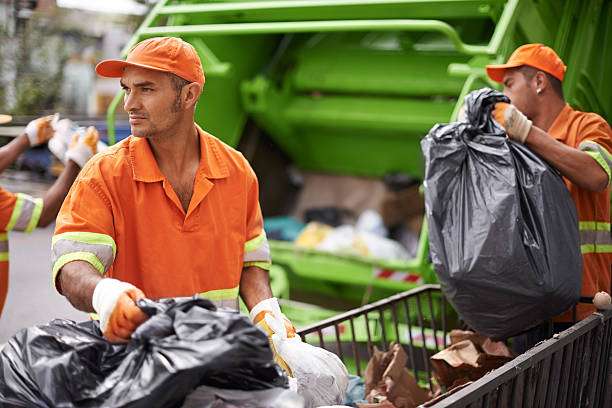 Best Garage Cleanout Services  in Kaunakakai, HI